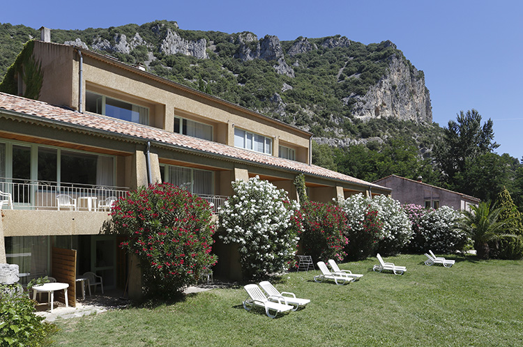 Residence Le Domaine de Chames - Vallon Pont d'Arc - Vacancéole