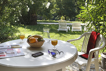 Résidence Le Domaine de Chames - Vallon Pont d'Arc - Vacancéole - Studio 2 personnes - Vue rivière